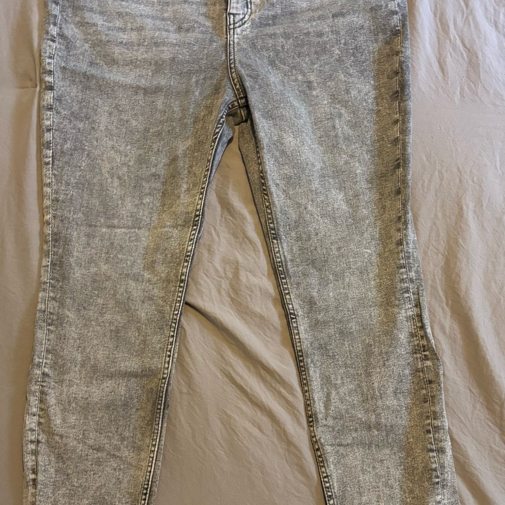 H&M Gray Skinny Jeans with Textured Finish